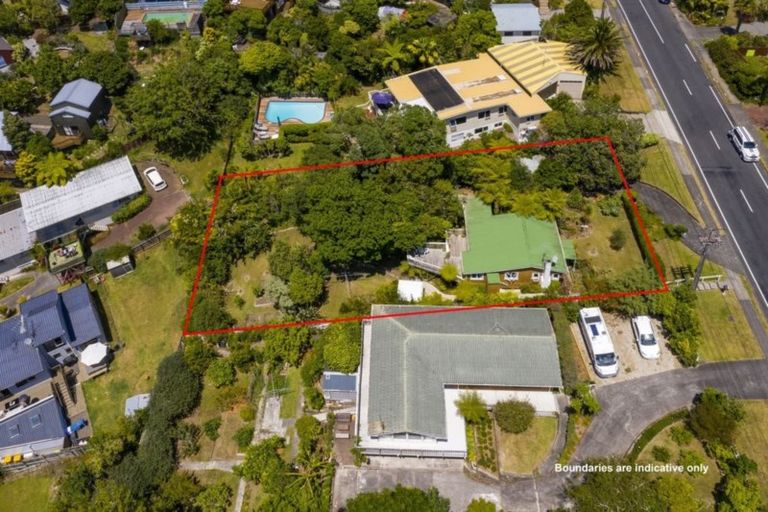 Photo of property in 124 Arran Road, Browns Bay, Auckland, 0630