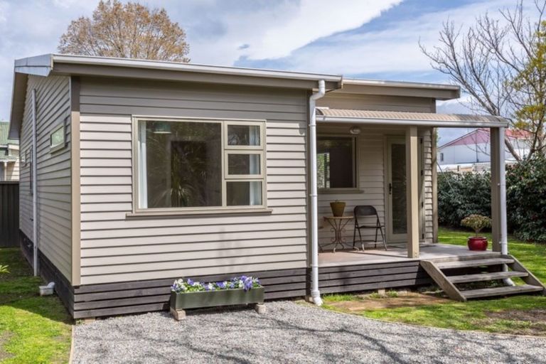 Photo of property in 32a Main Street, Hospital Hill, Napier, 4110