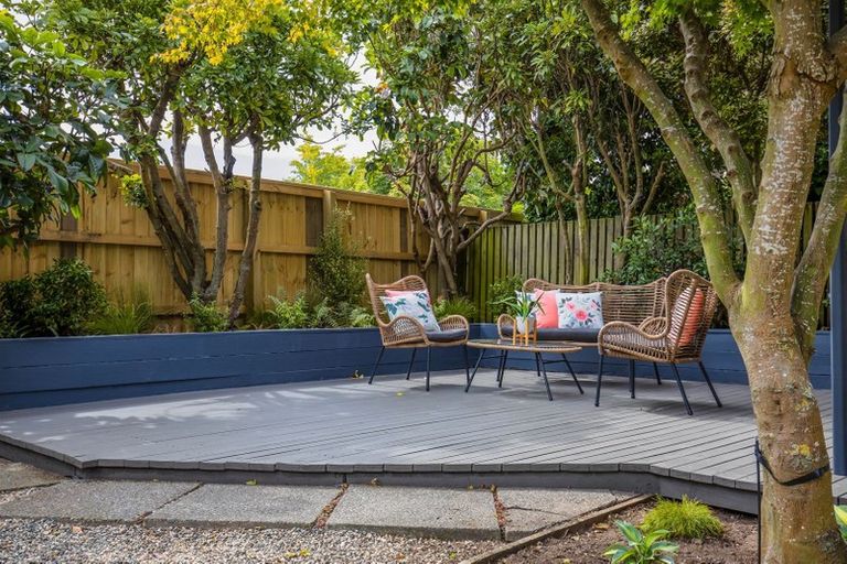 Photo of property in 1/143a Weston Road, St Albans, Christchurch, 8052