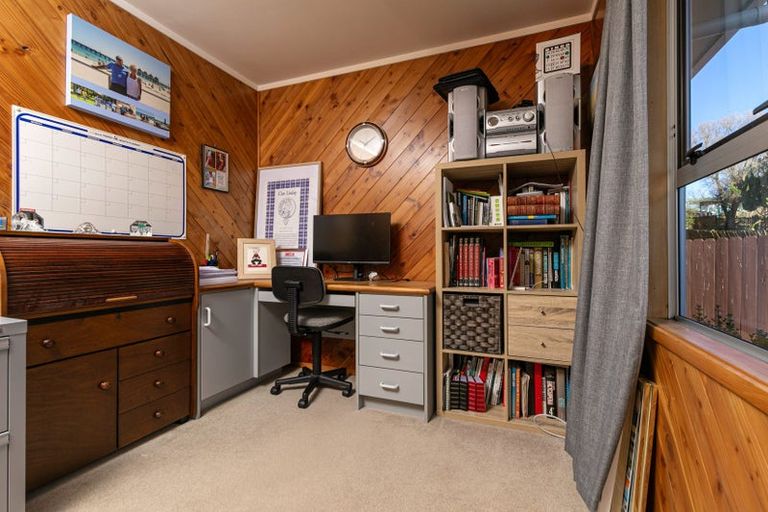 Photo of property in 56 Rosewarne Crescent, Glendene, Auckland, 0602