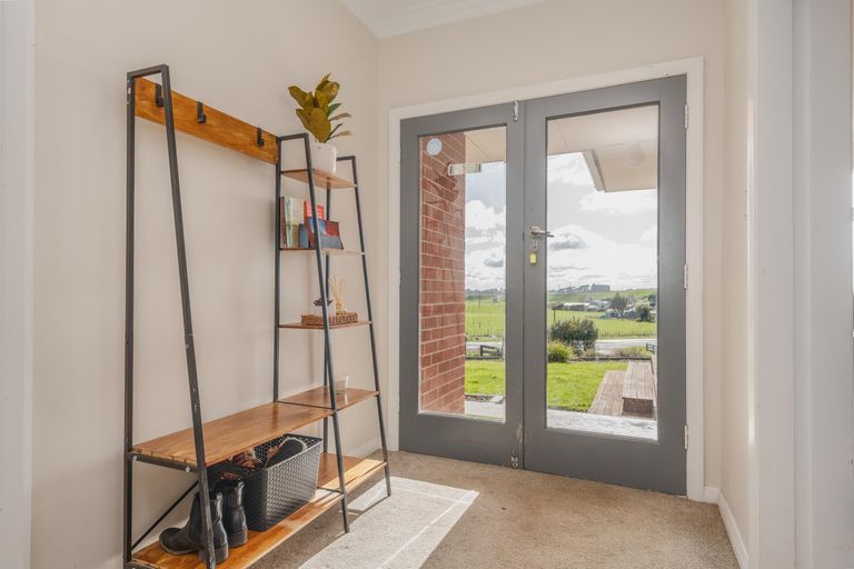 Photo of property in 1255 Tennent Drive, Linton, Palmerston North, 4472