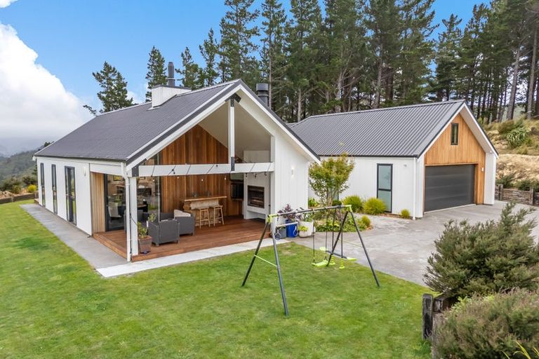 Photo of property in 49 Crest Road, Akatarawa, Upper Hutt, 5372