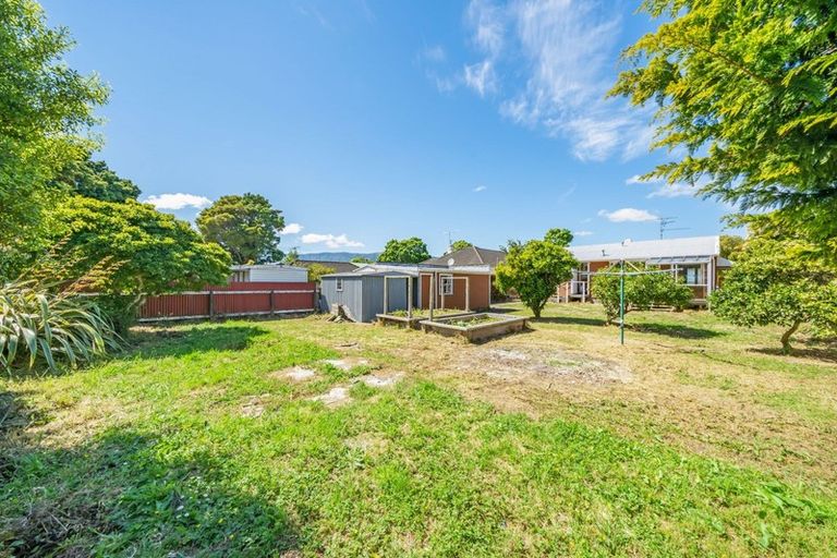 Photo of property in 8 Hall Grove, Ebdentown, Upper Hutt, 5018