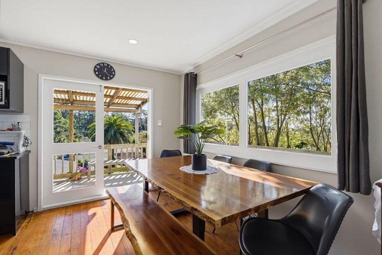 Photo of property in 29 Cedar Terrace, Stanmore Bay, Whangaparaoa, 0932