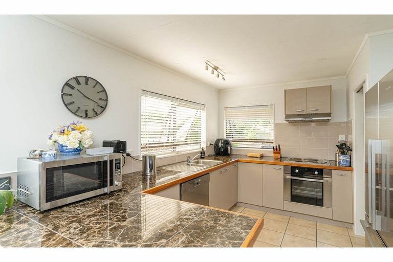 Photo of property in 14 Hawkings Crescent, Kerikeri, 0230