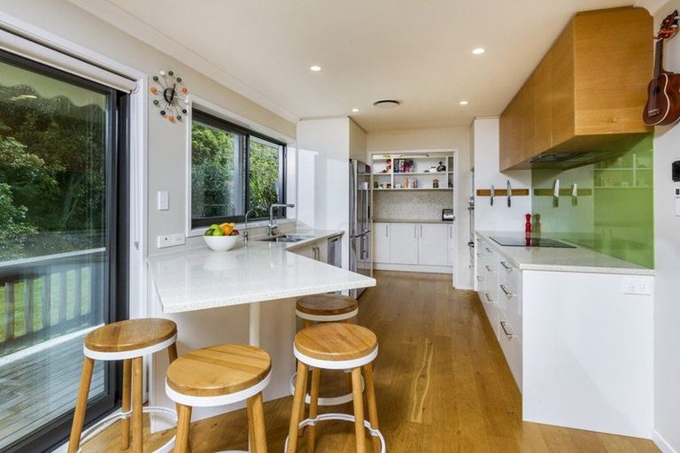 Photo of property in 6 Menear Lane, Hillcrest, Auckland, 0627