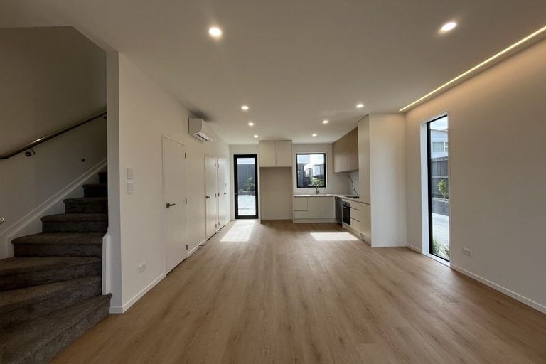 Photo of property in 1/131 Lancaster Road, Beach Haven, Auckland, 0626