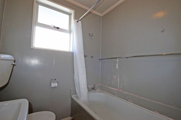 Photo of property in 1/105 Heretaunga Street, Palmerston North, 4414