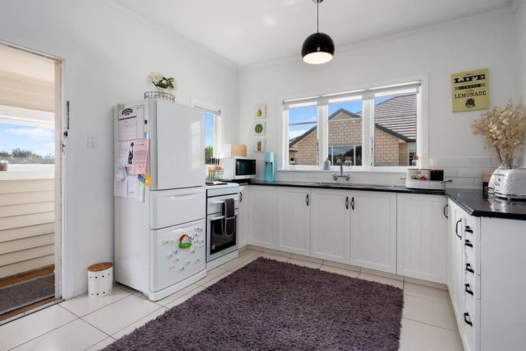 Photo of property in 11 Stewart Street, Te Puke, 3119