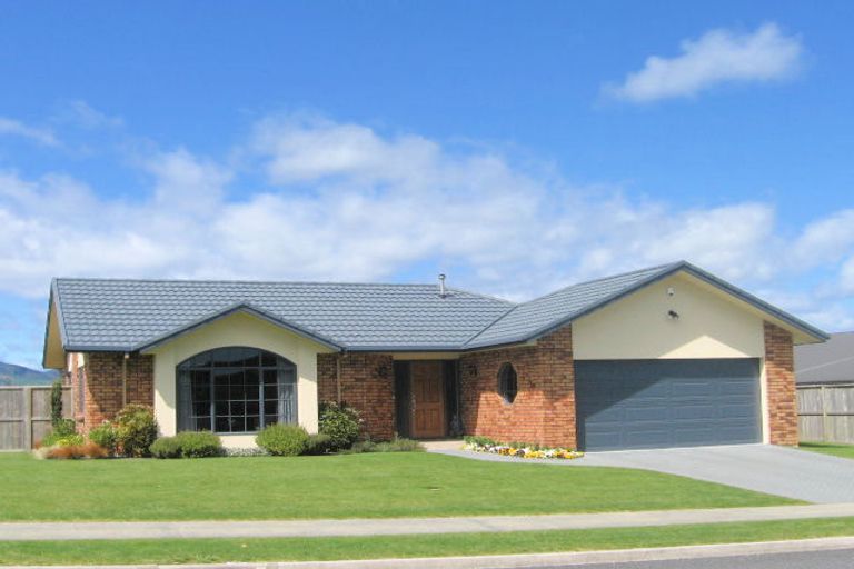 Photo of property in 35 Acacia Bay Road, Nukuhau, Taupo, 3330