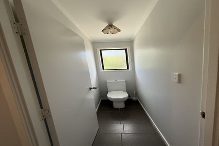 Photo of property in 9 Hamblyn Place, Ranui, Auckland, 0612