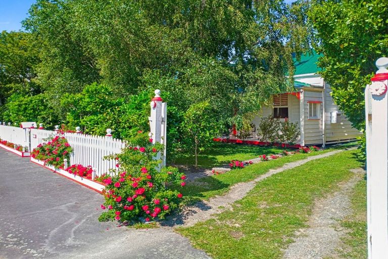 Photo of property in 86 Grey Street, Woodville, 4920