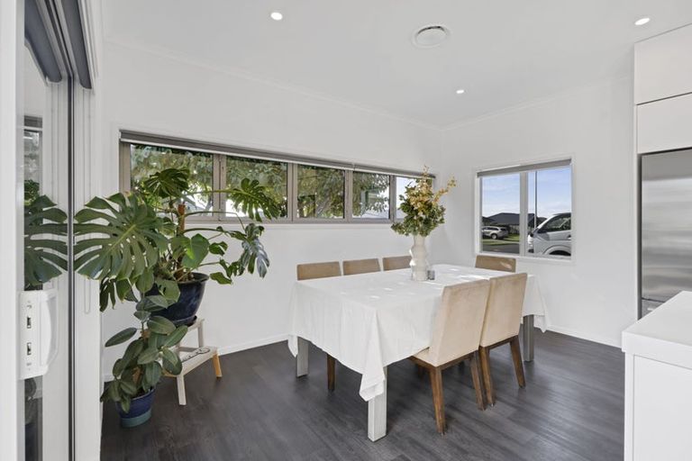 Photo of property in 18 Rawiri Drive, Bell Block, New Plymouth, 4312