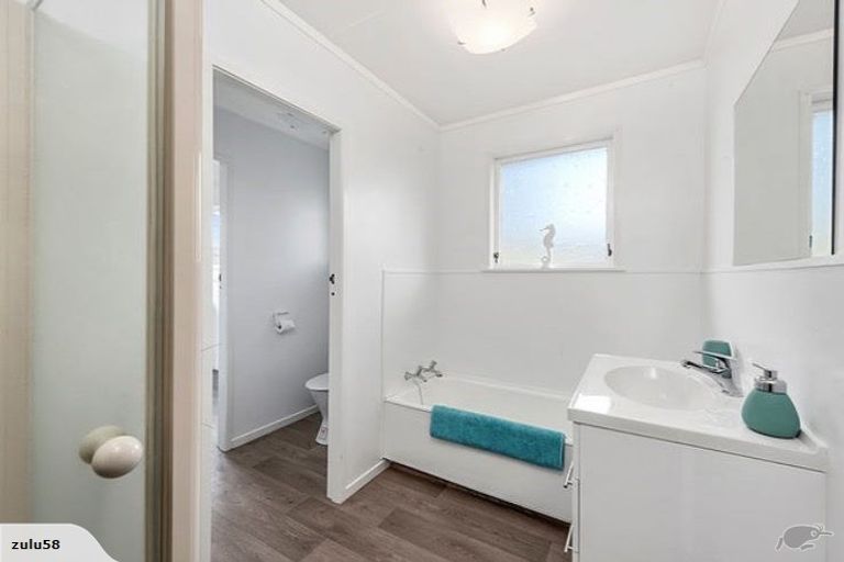 Photo of property in 463 Kahikatea Drive, Dinsdale, Hamilton, 3204