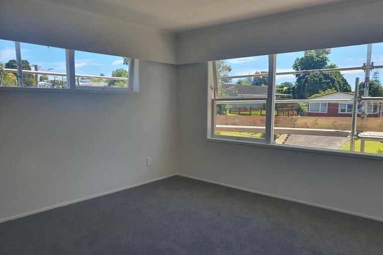Photo of property in 148 Tiroroa Avenue, Te Atatu South, Auckland, 0610