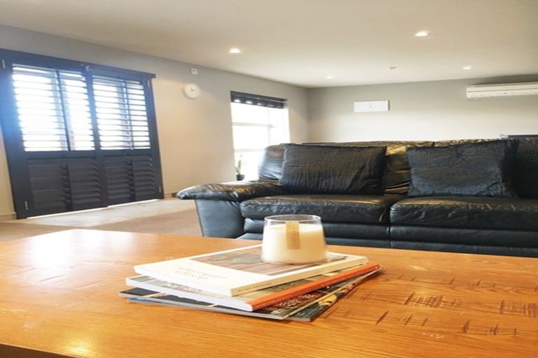 Photo of property in 1/2 Manor Place, Dunedin Central, Dunedin, 9016