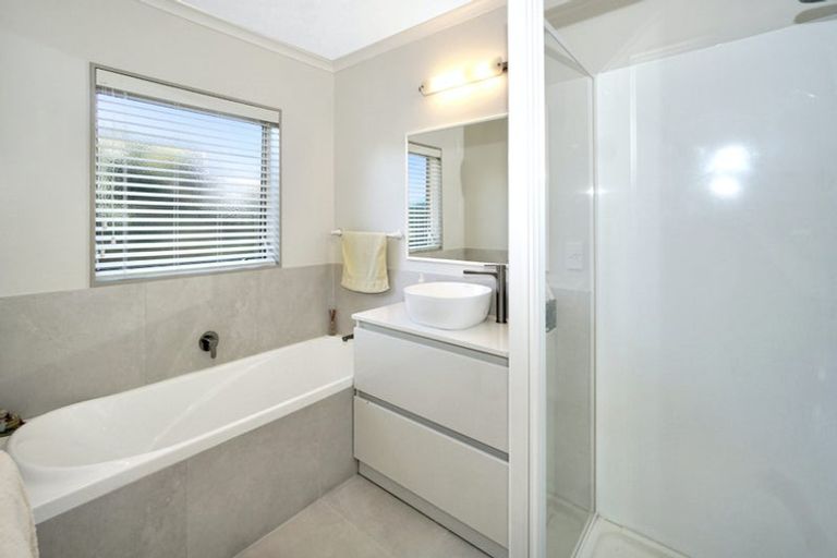 Photo of property in 21 Dowman Place, Te Puke, 3119