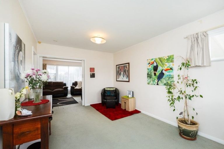 Photo of property in 14 Nairn Crescent, Awapuni, Palmerston North, 4412