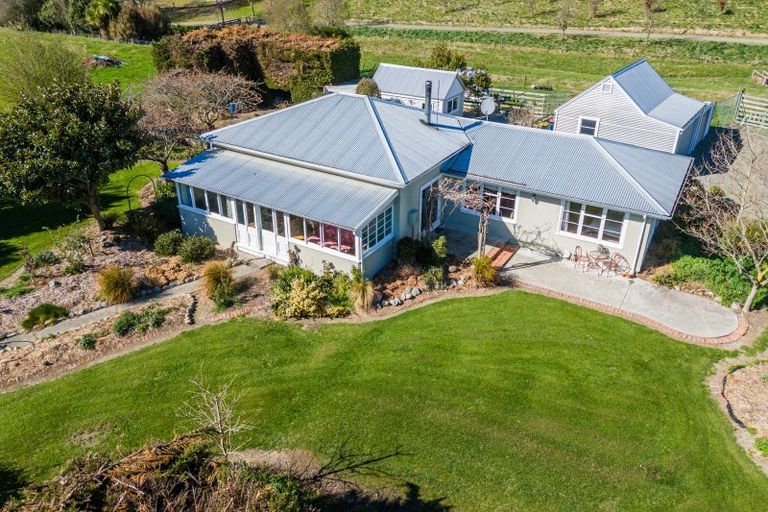 Photo of property in 140 Main Road, Pleasant Point, 7903