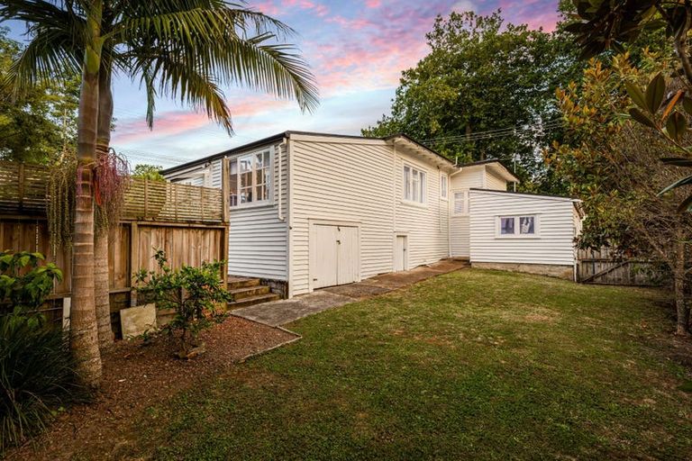 Photo of property in 1/93 Seabrook Avenue, New Lynn, Auckland, 0600