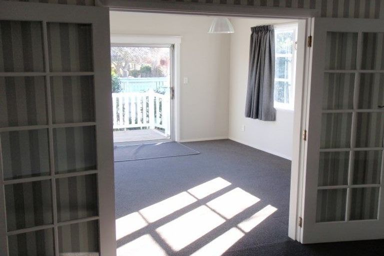 Photo of property in 28 Otara Street, Ilam, Christchurch, 8053