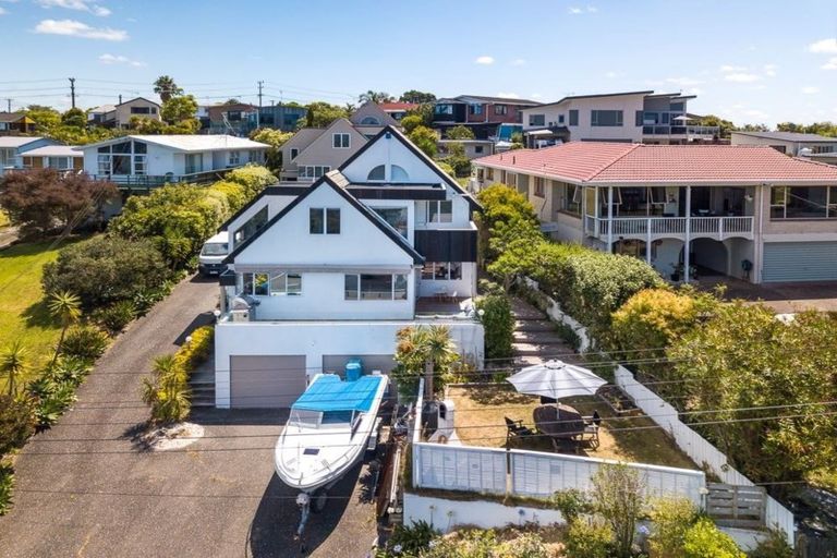 Photo of property in 21a Monyash Road, Manly, Whangaparaoa, 0930