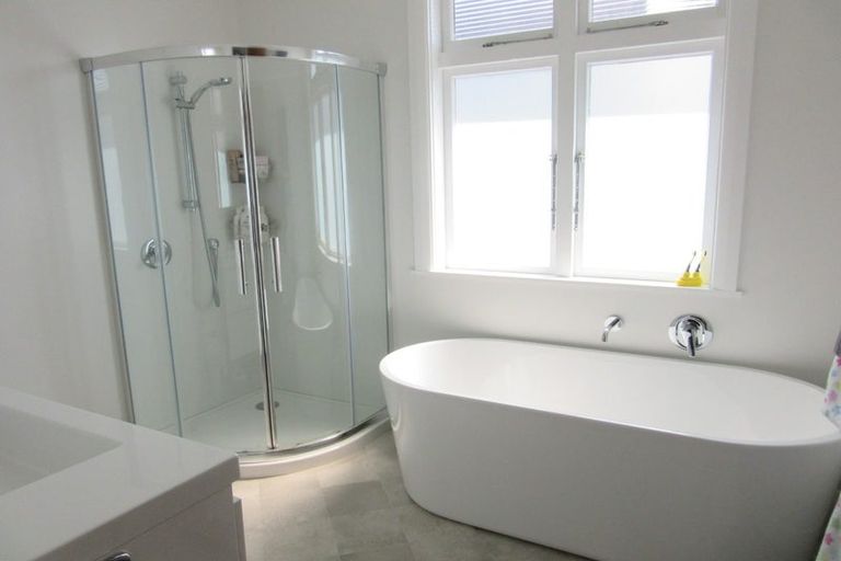 Photo of property in 25 Chamberlain Road, Karori, Wellington, 6012