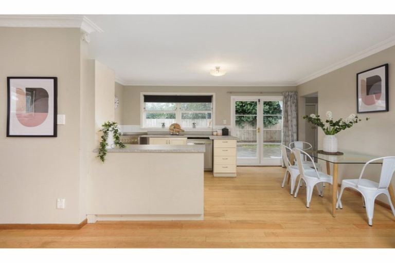 Photo of property in 2/566 Maunganui Road, Mount Maunganui, 3116