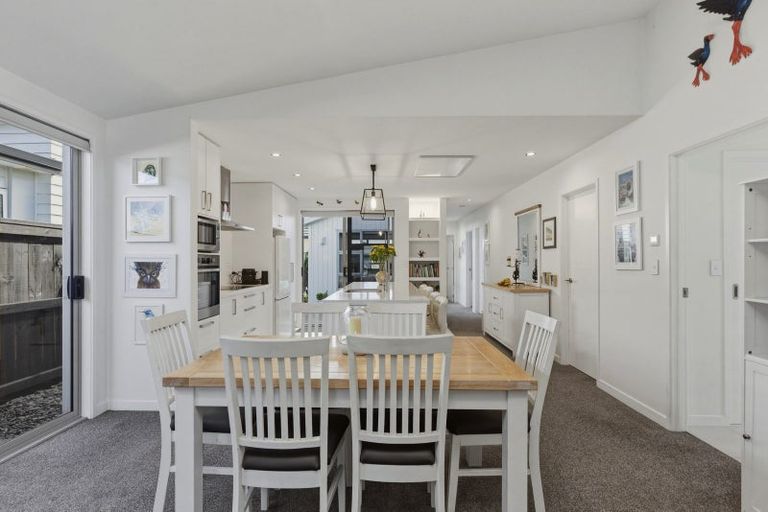 Photo of property in 9 Pimelea Street, Papamoa Beach, Papamoa, 3118