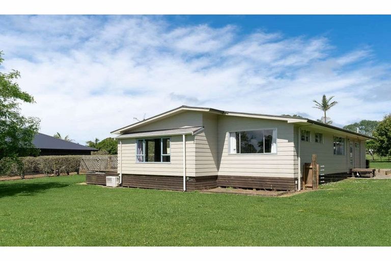Photo of property in 74d Riddell Road, Kerikeri, 0230