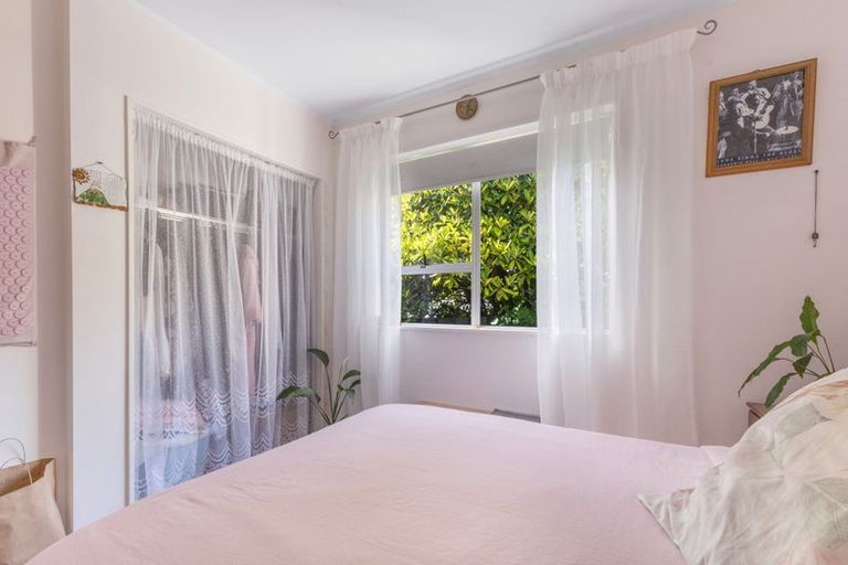 Photo of property in 117b Seaview Road, Westown, New Plymouth, 4310