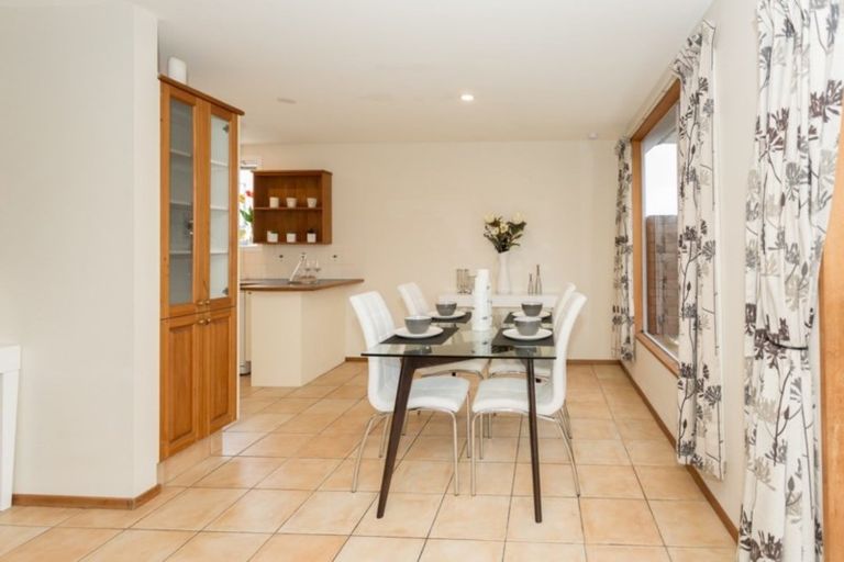 Photo of property in 464 Marine Parade, South New Brighton, Christchurch, 8062