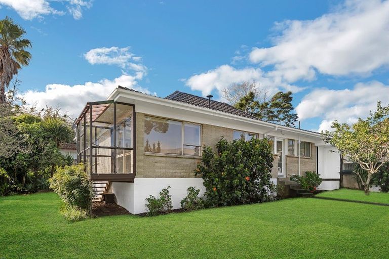 Photo of property in 1/132 Hutchinsons Road, Bucklands Beach, Auckland, 2014