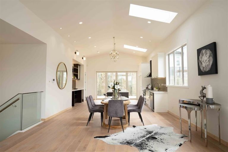 Photo of property in 2 Craigs Way, Hobsonville, Auckland, 0616