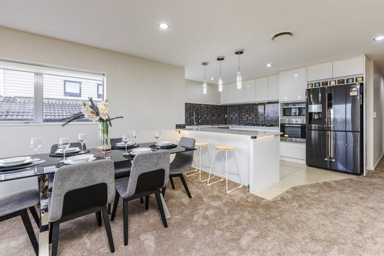 Photo of property in 134 Keri Vista Rise, Papakura, 2110