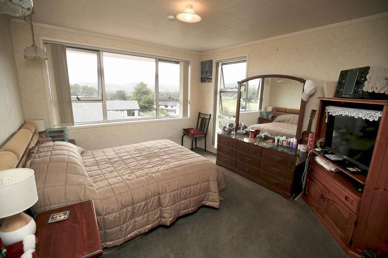 Photo of property in 28 Mcvie Road, Huntly, 3700