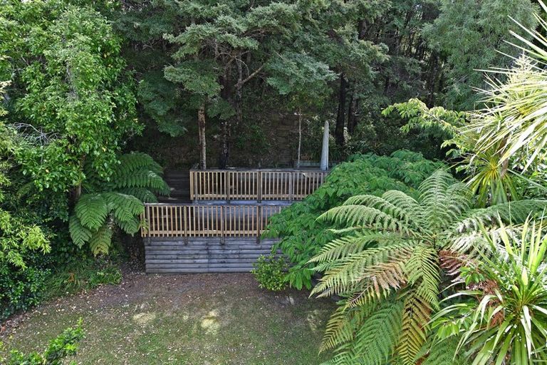 Photo of property in 57 Blue Mountains Road, Pinehaven, Upper Hutt, 5019
