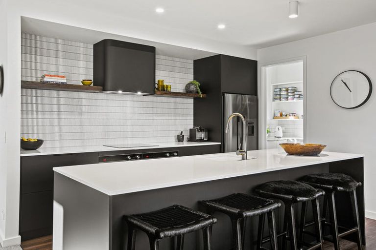 Photo of property in 4 Puni Street, Fitzroy, New Plymouth, 4312