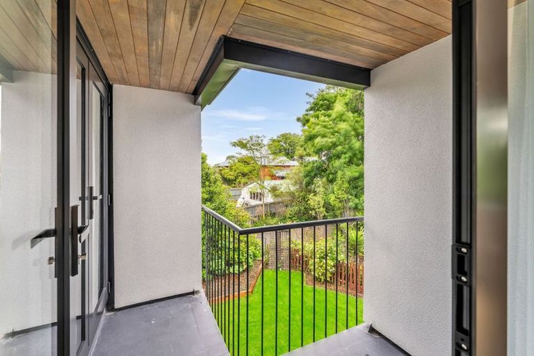Photo of property in 128a Mcfaddens Road, St Albans, Christchurch, 8052