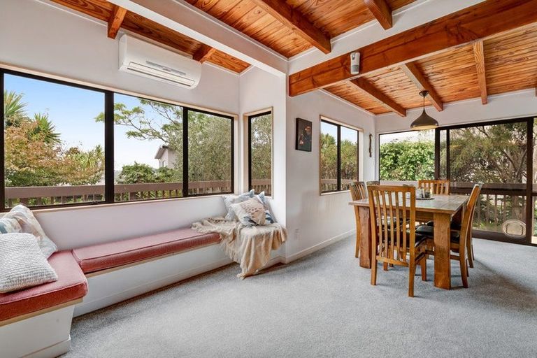 Photo of property in 22b Stanmore Bay Road, Stanmore Bay, Whangaparaoa, 0932