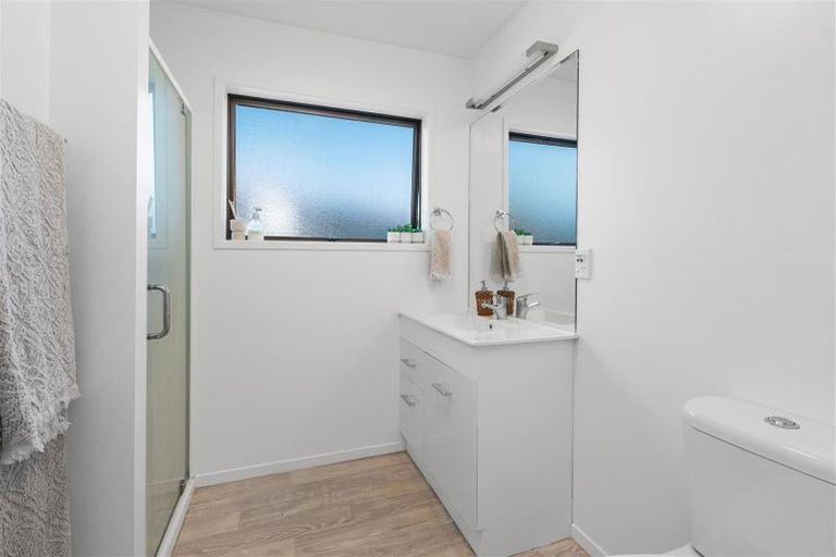 Photo of property in 8 Taurus Place, Kawaha Point, Rotorua, 3010