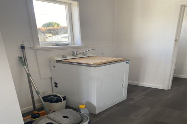 Photo of property in 1/15 Tane Street, New Lynn, Auckland, 0600