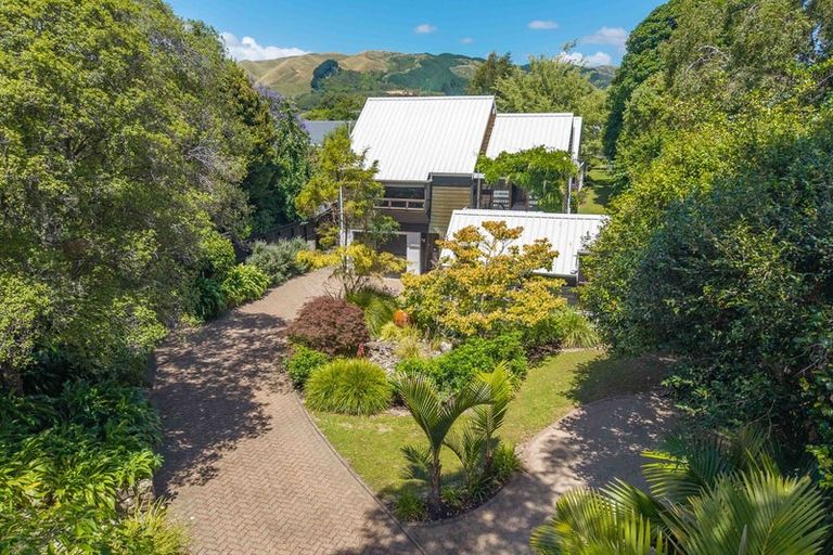 Photo of property in 34 Horopito Road, Waikanae, 5036