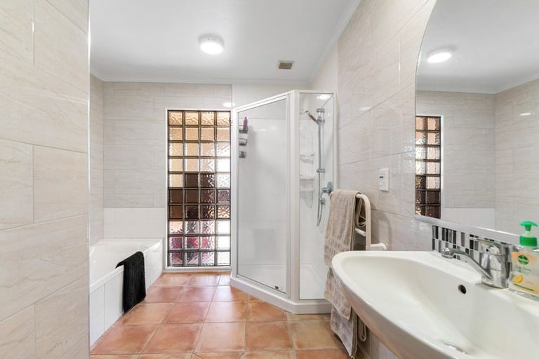 Photo of property in 22 Hoyte Place, Pukehangi, Rotorua, 3015