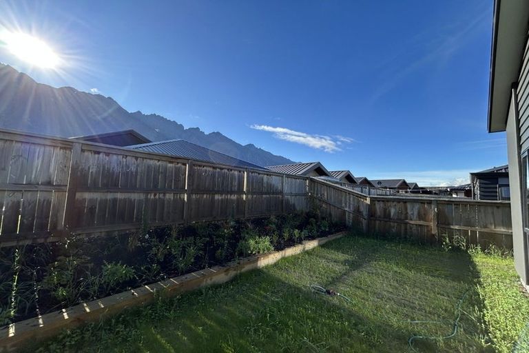 Photo of property in 7 Collie Road, Jacks Point, 9371