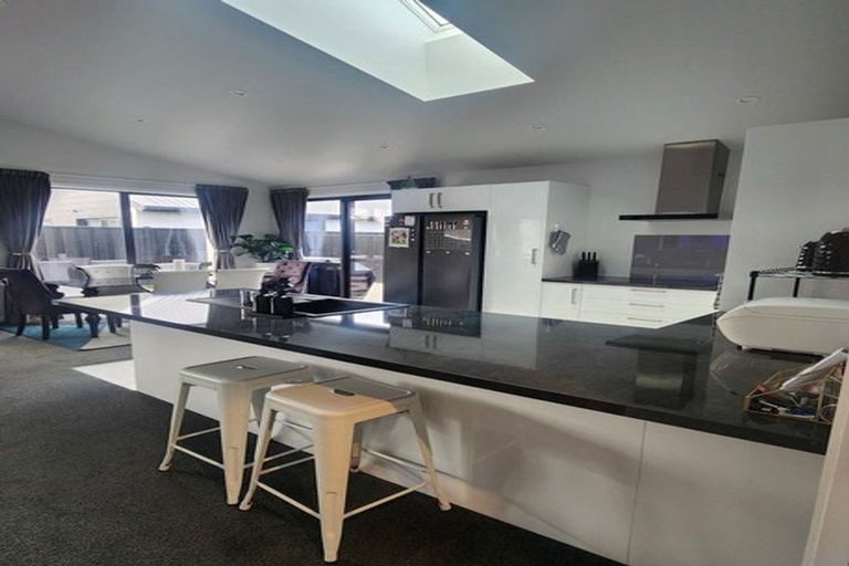 Photo of property in 8 Moore Street, Milton, 9220