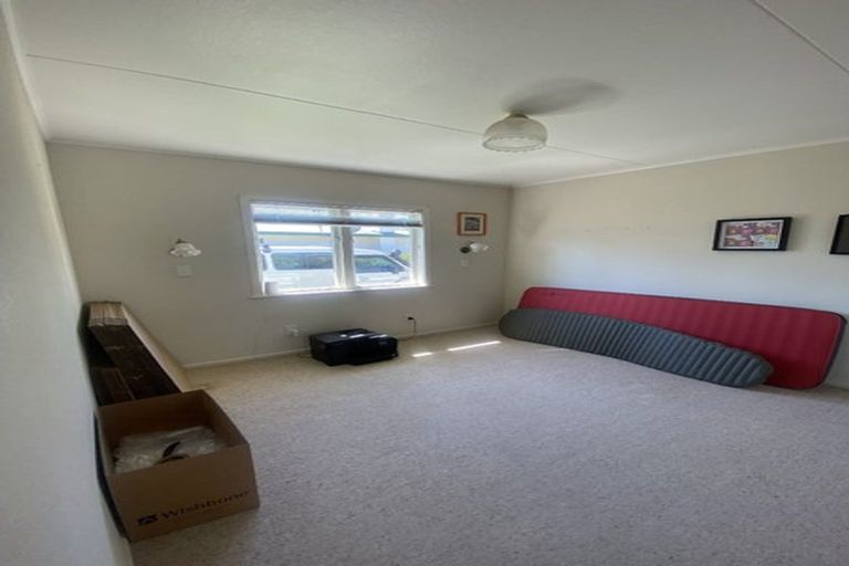 Photo of property in 12 Palmerston Road, Havelock North, 4130