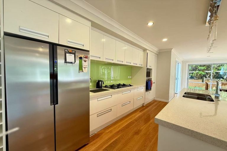 Photo of property in 52 Caldera Drive, Long Bay, Auckland, 0630