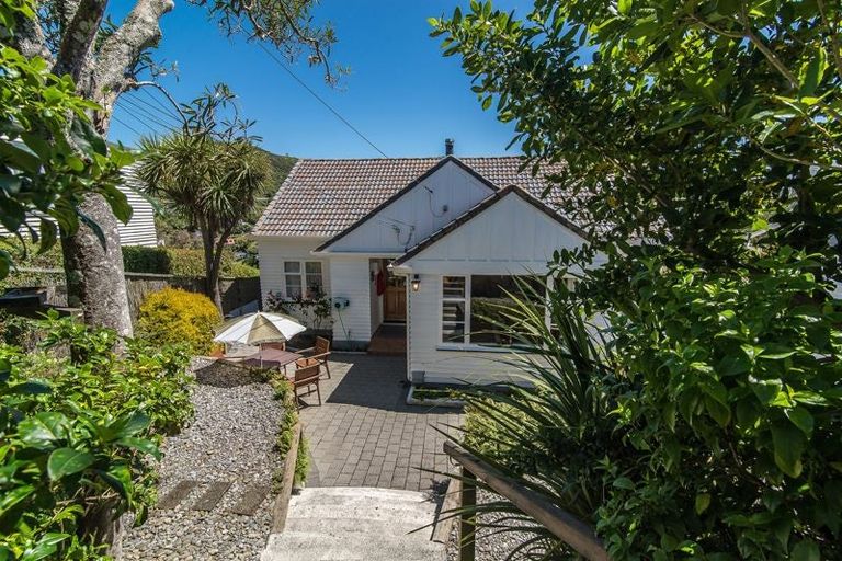 Photo of property in 6 Croydon Street, Karori, Wellington, 6012
