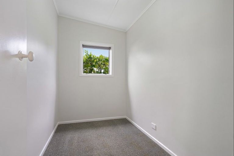 Photo of property in 403a Ocean Road, Whangamata, 3620